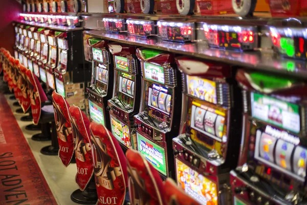 kaisarliga platform interface showing multiple game categories